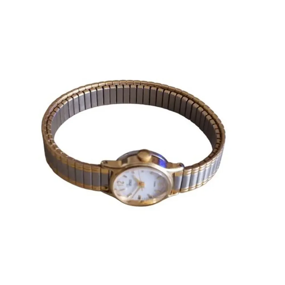 Vintage Women’s‎ Timex Watch Two Tone Metal Bracelet Analog New Battery